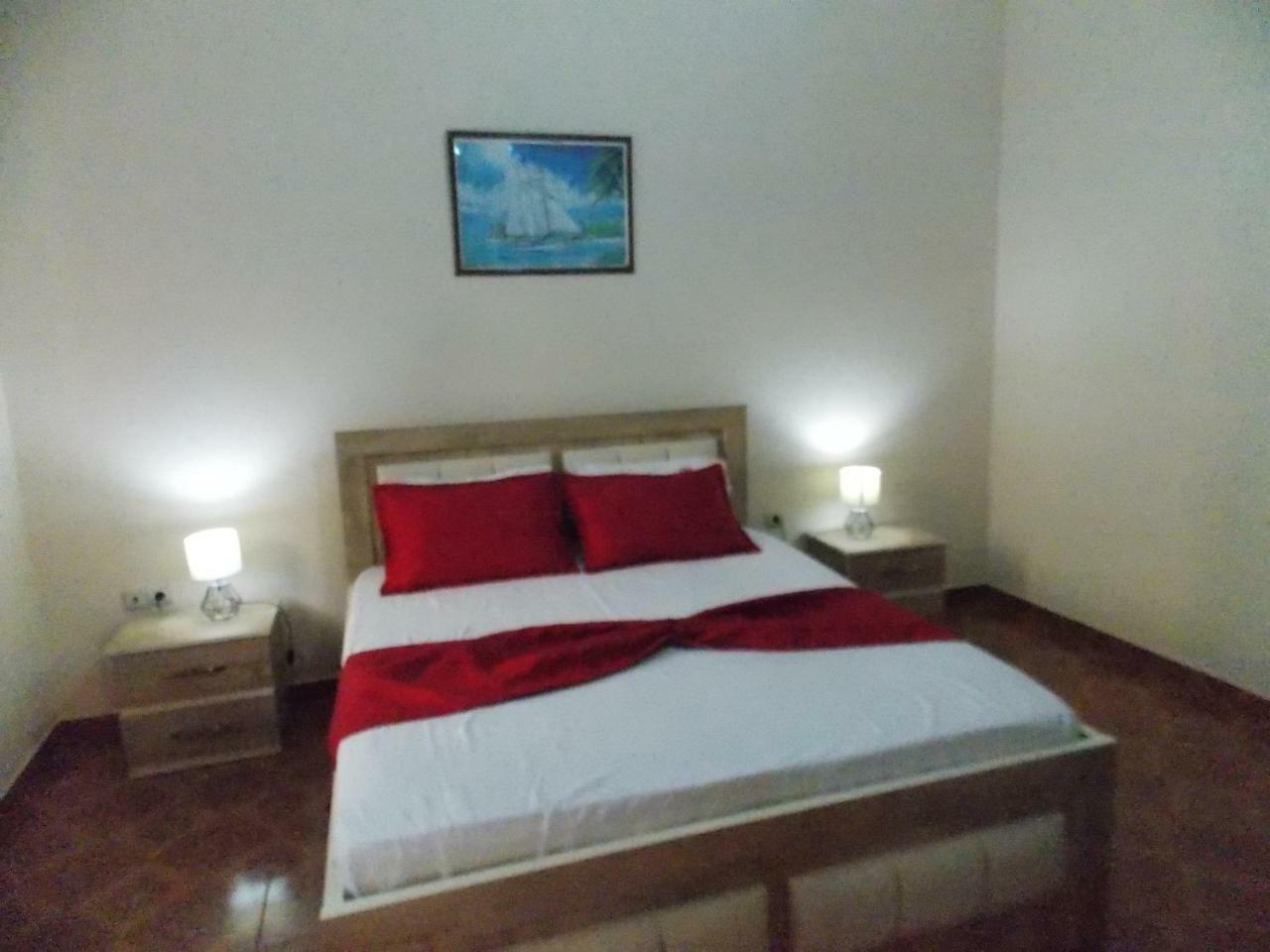 Apartment Dejvi Саранде Екстериор снимка